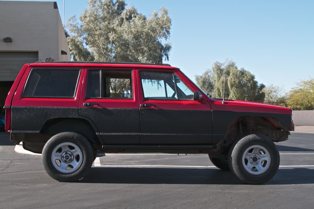Jeep Inyati Bedliner